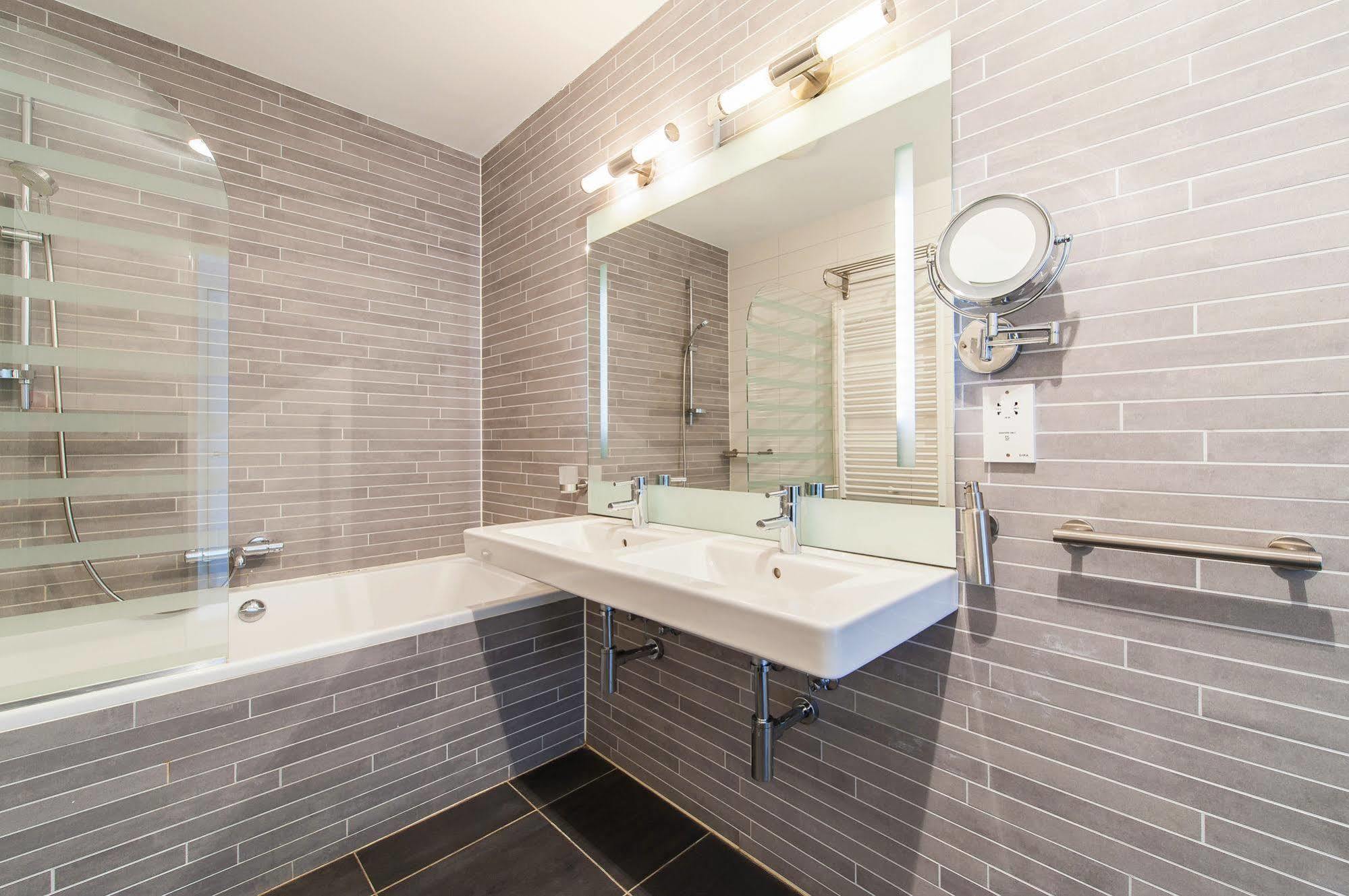 Short Stay Group Dapper Market Serviced Apartments Амстердам Экстерьер фото
